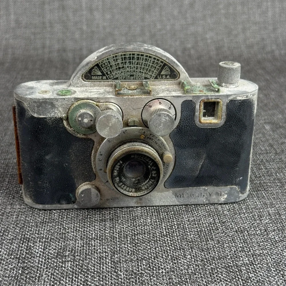 Universal Mercury II Model CX 35mm Camera Tricor f2.7 Lens Vintage